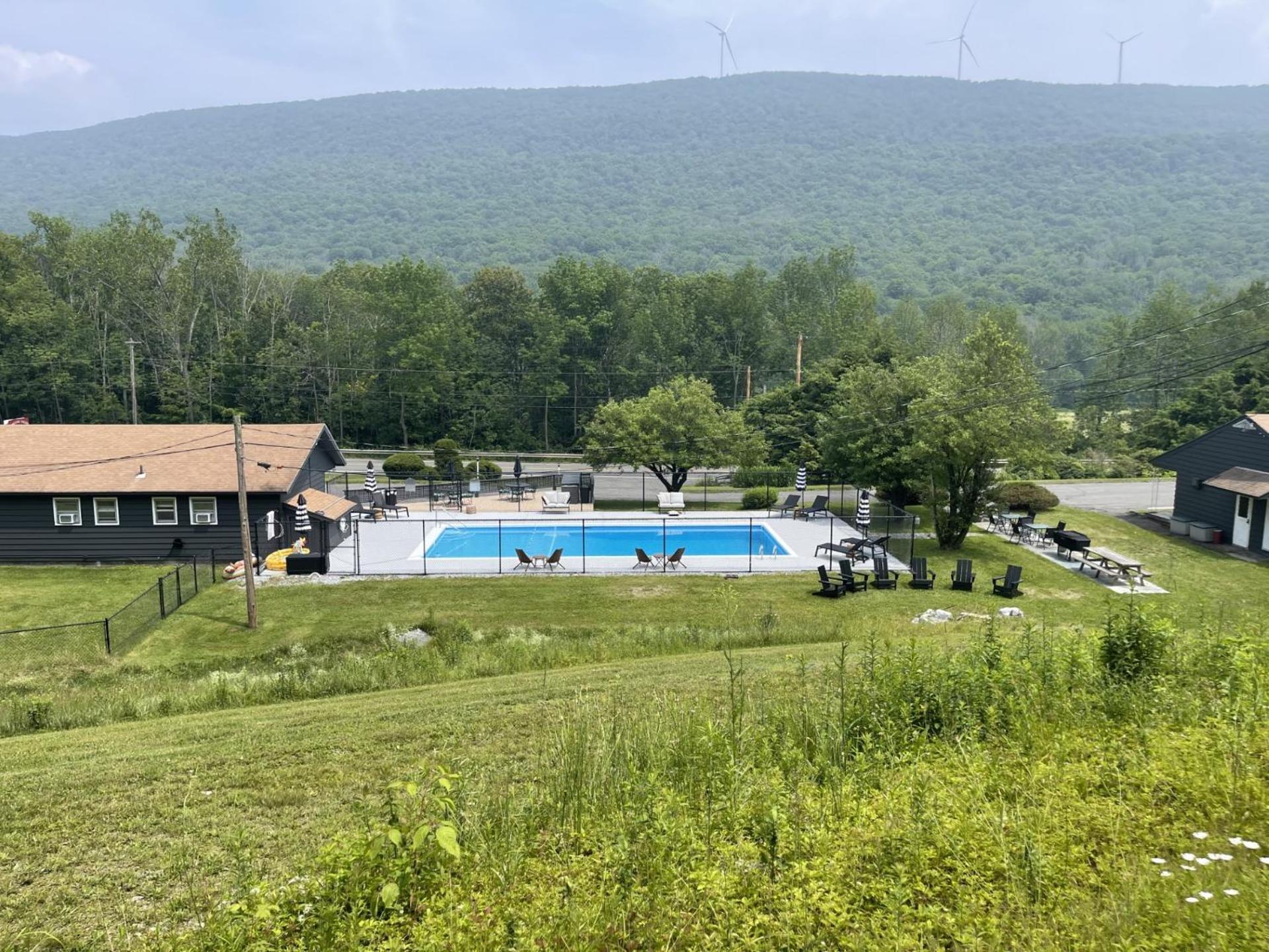Berkshire Valley Inn North Hancock Exterior foto